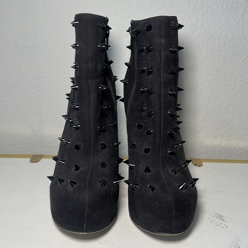 Betts size 8/ 39 stiletto spike studded ankle boots - Picture 4 of 7